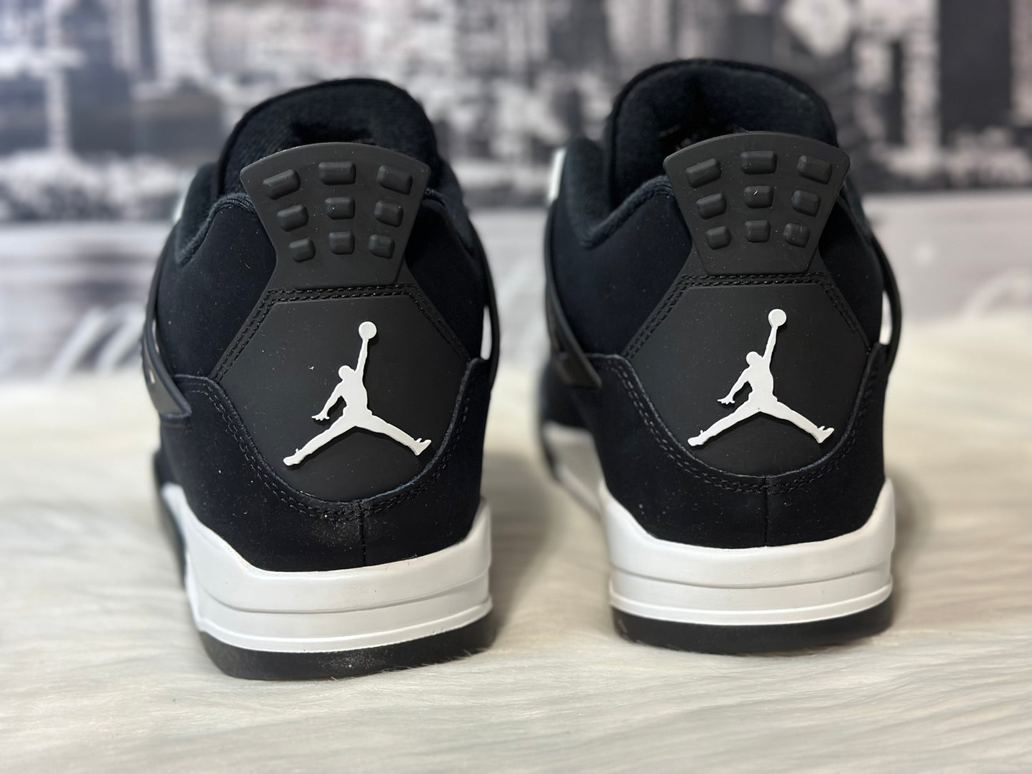 Air Jordan 4 Retro White Thunder FQ8138-001