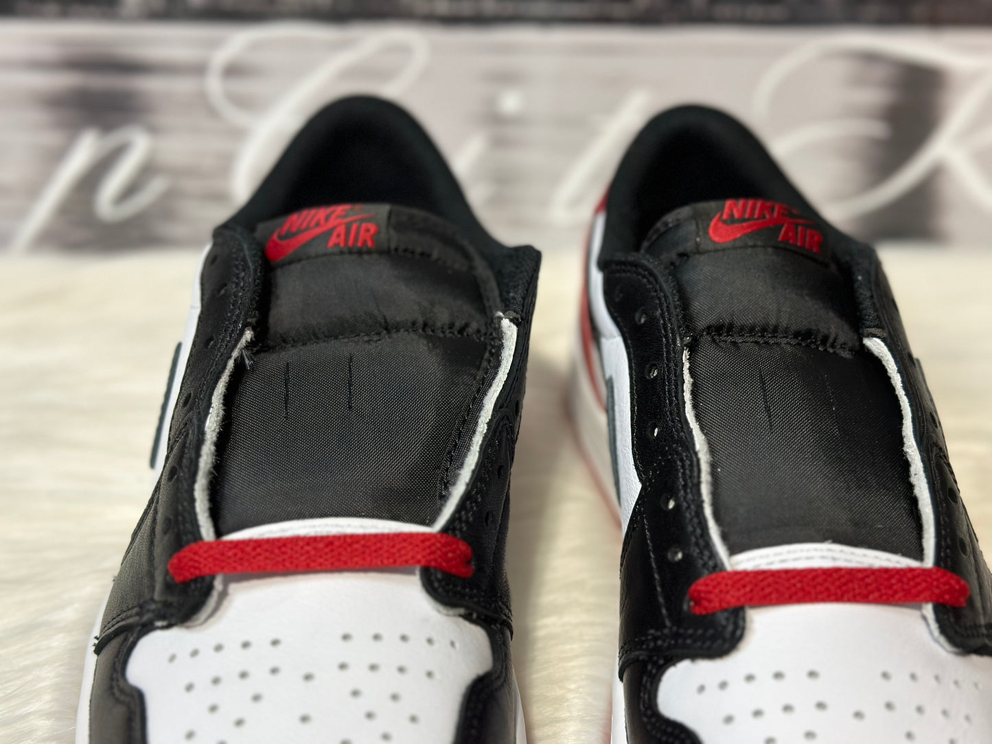 AIR JORDAN RETRO 1 OG LOW BLACK TOE CZ0790-106