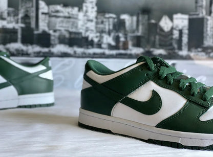 NIKE DUNK LOW MICHIGAN STATE CW1590-102