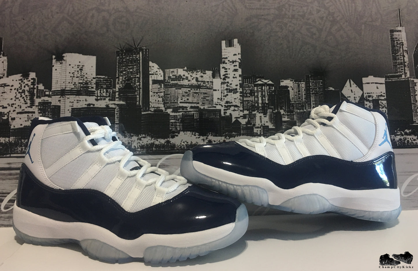 Jordan 11 Midnight Navy