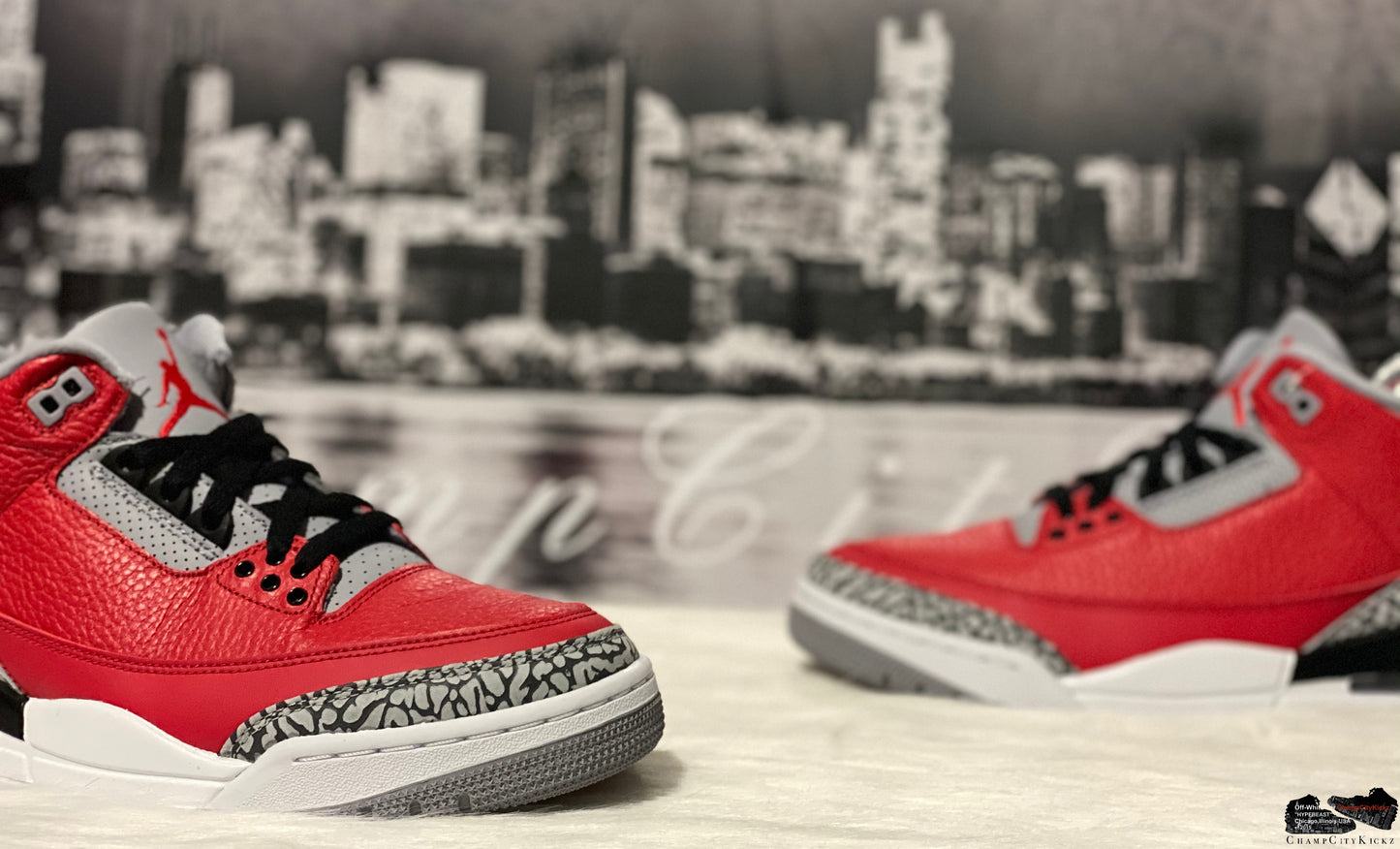 Jordan Retro 3 Red Chicago Exclusive CU2277-600