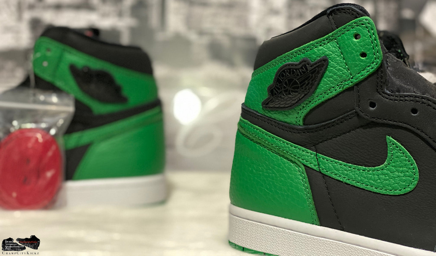 Jordan Retro 1 OG High Pine Green 555088-030