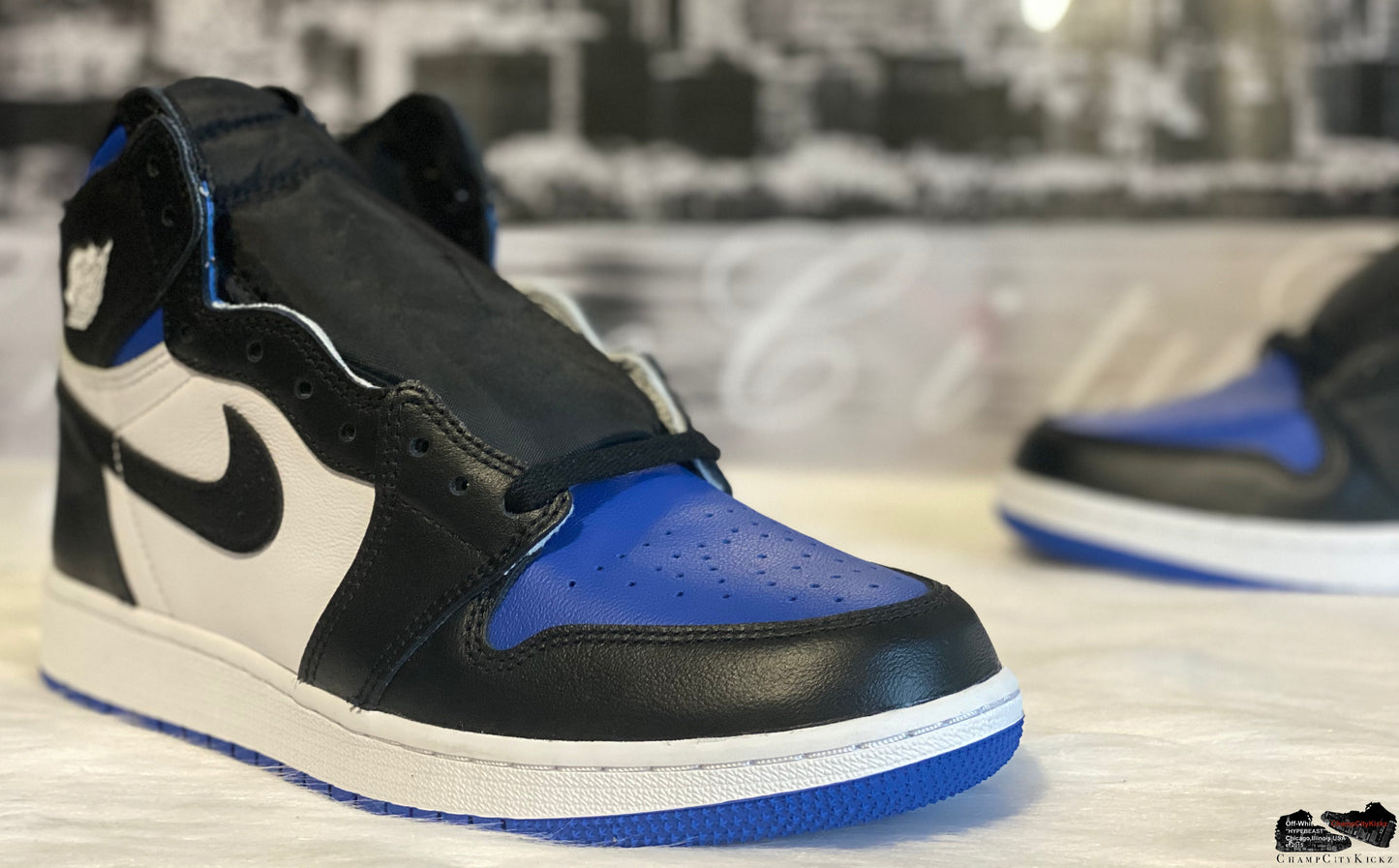 Jordan 1 Retro High OG Royal Toe 575441-041