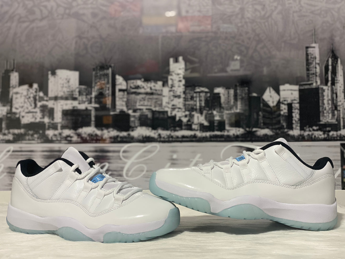 Air Jordan Retro 11 Low Legend Blue AV2187-117