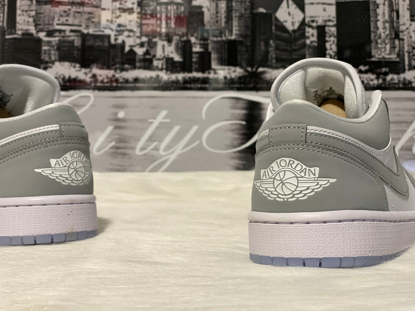 AIR JORDAN RETRO 1 LOW WOLF GREY DC0774-105