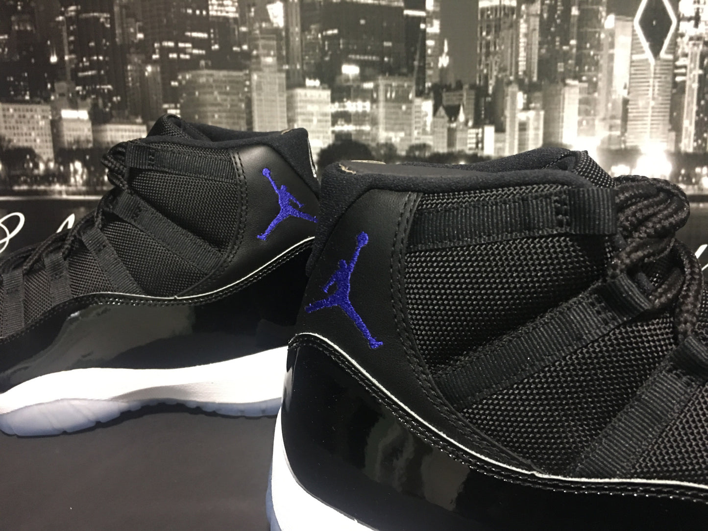 Jordan Retro 11 "Space Jam"