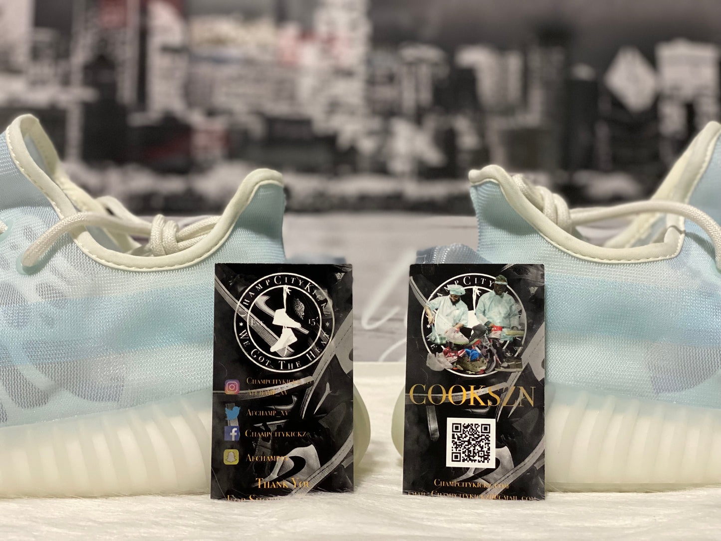 ADIDAS YEEZY BOOST 350 V2 MONO ICE GW2869