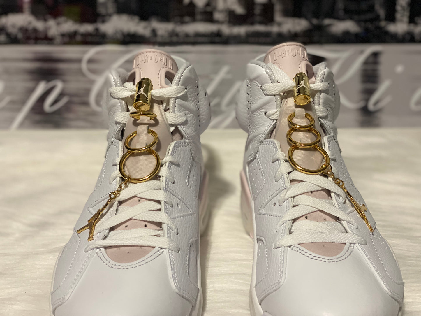 AIR JORDAN RETRO 6 GOLD HOOPS DH9696-100